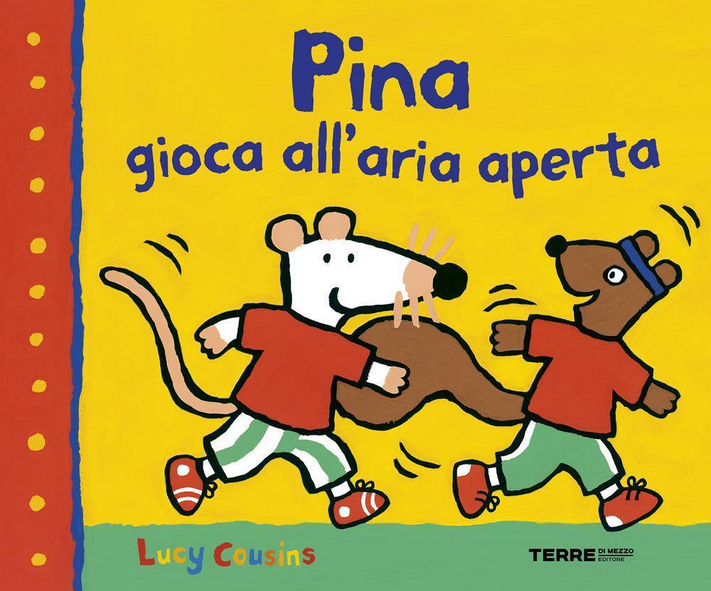 Pina gioca all’aria aperta Pina gioca all'aria aperta